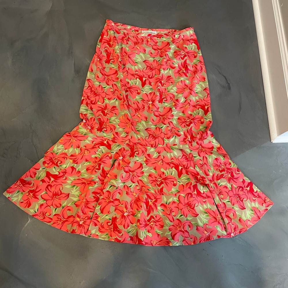 Sag Harbor Red Tropical Floral Mermaid Midi Tiered Skirt 8 Flare Hem Hawaiian